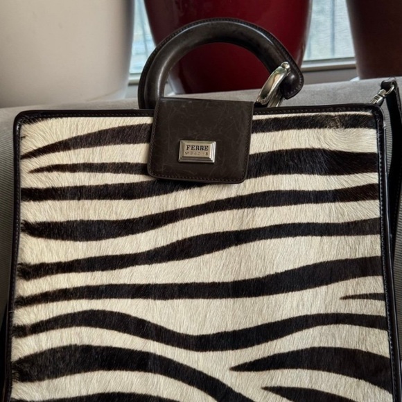 GIANFRANCO FERRE Brown Zebra Leather Vintage Purse - Picture 5 of 12